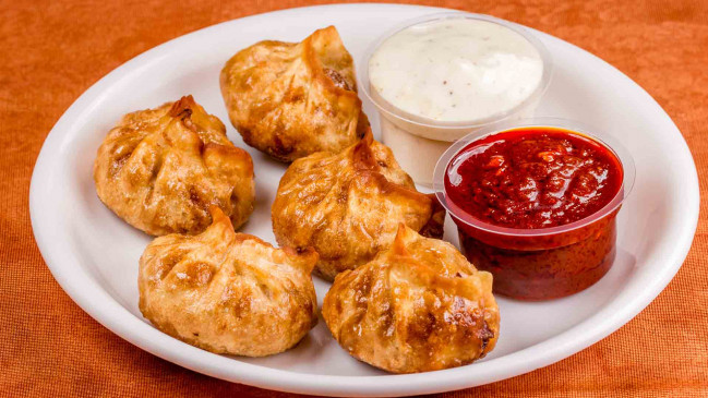 घर पर आसानी से बनाइएं, वेज फ्राइड Momos और टेस्टी चटनी, भूल जाएंगे बाजार का स्वाद 