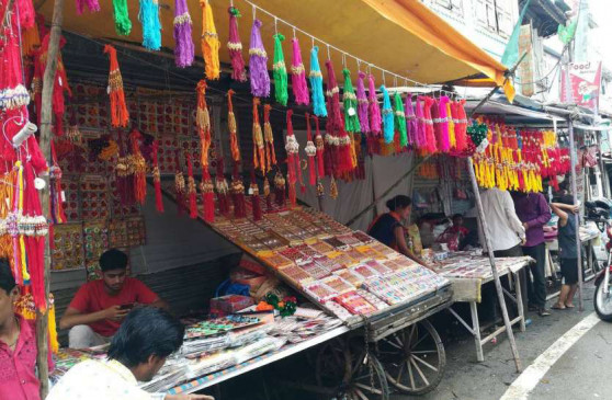 Market decorated for Rakshabandhan, traders expect good business