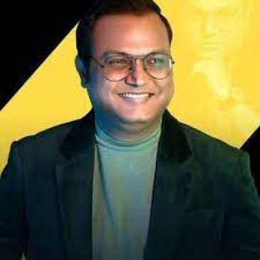 Model complains to cyber police against Vibhu Agarwal