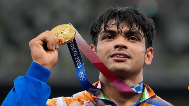 121 साल का इंतजार खत्म, इन फोटोज में देखें नीरज चोपड़ा ने जेवलिन थ्रो में कैसे जीता भारत के लिए सोना