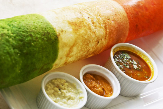 इस स्वतंत्रता दिवस घर पर बनाएं, तिरंगा नीर डोसा, ये है Recipe