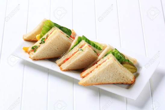 Recipe: मात्र 5 मिनट में तैयार करें Veg sandwich, घरवाले हो जाएंगे खुश