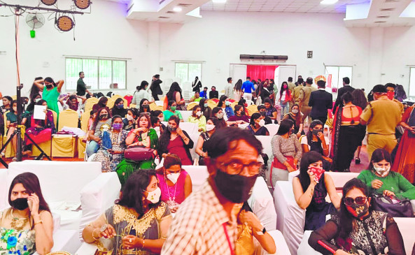 40 thousand fine on beauty parlor show and two coaching classes