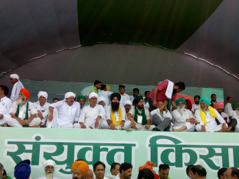 किसान महापंचायत ने कृषि कानूनों पर आक्रामक होने का किया फैसला