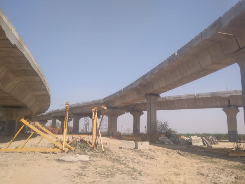 Gurugram: Accelerated work of Atul Kataria Chowk flyover Gurugram: Accelerated work of Atul Kataria Chowk flyover