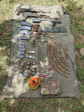 अखनूर में बीएसएफ ने हथियार, गोला-बारूद और जाली नोट बरामद किए
