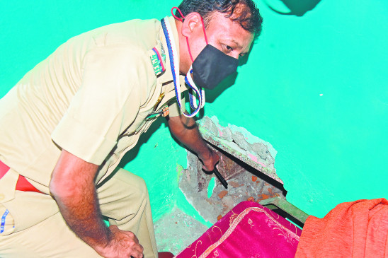 2 basements found in Ganga-Jamuna, girls used to hide