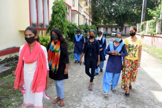 UP girls will happily learn science, government started program