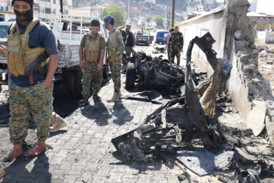 दक्षिणी बंदरगाह  शहर अदन में विस्फोट से  5 लोगों की मौत