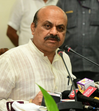 Police stopped woman from meeting CM, CM assured action