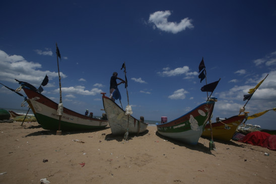 तमिलनाडु मछुआरा संघ ने श्रीलंका नेवी के हमले का किया विरोध, सरकार से मांगी मदद