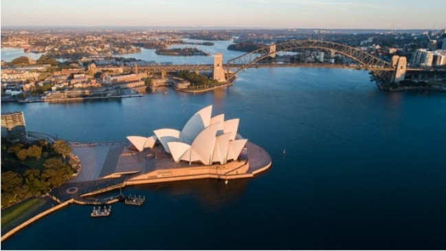 ऑस्ट्रेलिया में दोनों डोज लगवा चुके लोगों को विदेश यात्रा में मिलेगी छूट
