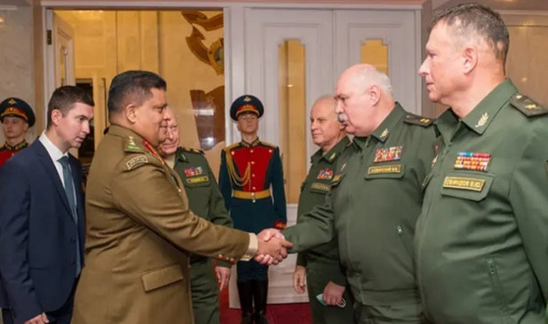 चीफ ऑफ डिफेंस  जनरल के मास्को दौरे से रूस और श्रीलंका के बीच मजबूत हुए  सैन्य संबंध