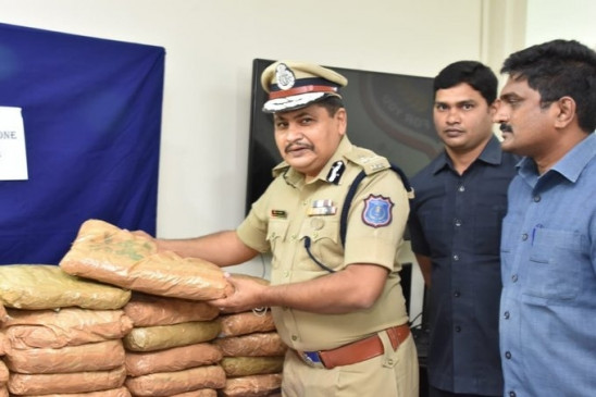 पुलिस ने 110 किलो गांजा जब्त किया