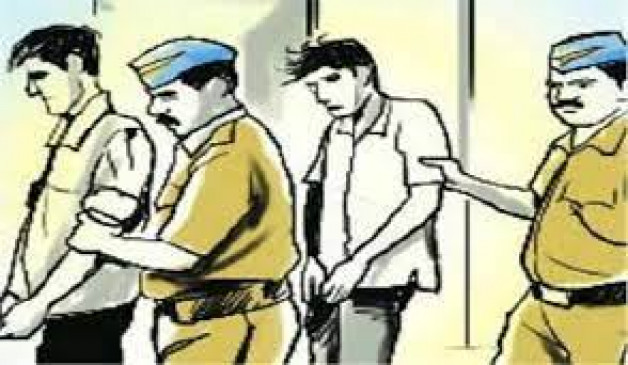 Akola - Four accused who robbed 50 lakhs arrested in a few hours