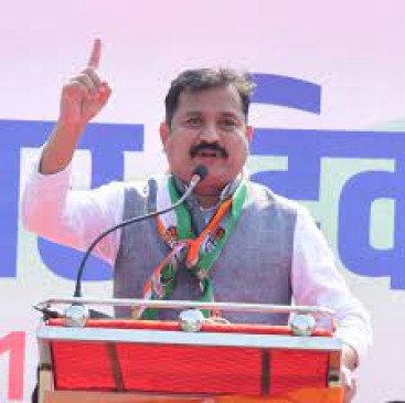 Governors views on girls are Manuwadi: Londhe