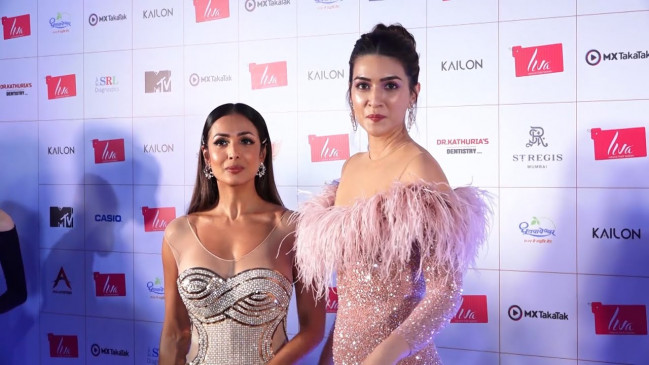 लिवा मिस दिवा 2021 के ग्रैंड फिनाले का हुआ आयोजन, मलाइका अरोड़ा और कृति सेनन ने बिखेरा जलवा 