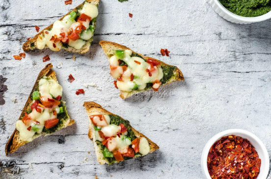 मात्र 10 मिनट में तैयार हो जाएगा चीज़ पनीर टोस्ट, ब्रेकफास्ट में सबको आएगा पसंद मात्र 10 मिनट में तैयार हो जाएगा चीज़ पनीर टोस्ट, ब्रेकफास्ट में सबको आएगा पसंद