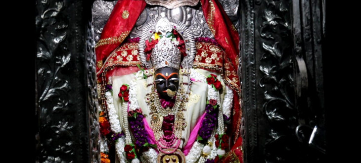 नवरात्रि के पहले दिन श्रद्वालुओं ने किया पूजन-अर्चन, दुर्गा पंडालों में हुई घट स्थापना