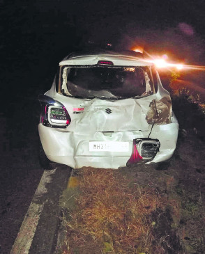 Truck blew up 4 youths who were pushing a car, 1 dead, 3 injured Truck blew up 4 youths who were pushing a car, 1 dead, 3 injured