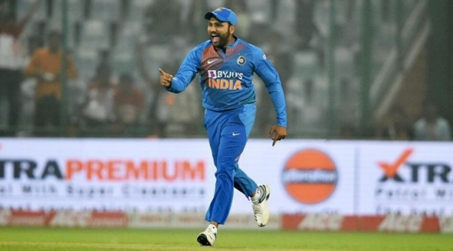 Mahela questions Virats decision on sending Rohit Sharma down to bat