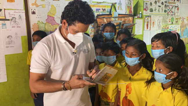 सचिन तेंदुलकर ने मध्य प्रदेश के गांव का किया दौरा, बच्चों की शिक्षा में दिया सहयोग