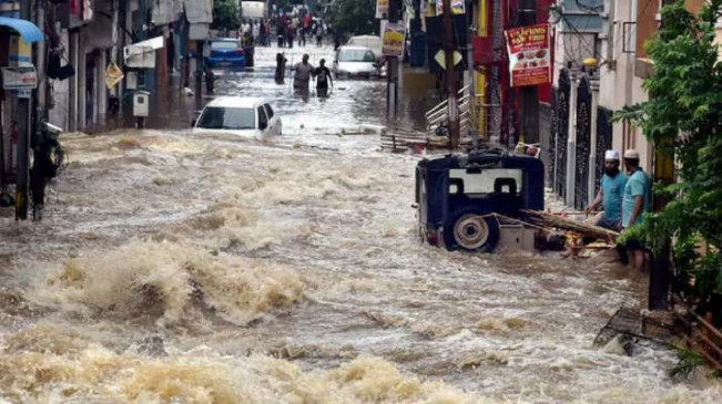 भारी बारिश से मची तबाही, 25 लोगों की हुई मौत, 17 लोग लापता 