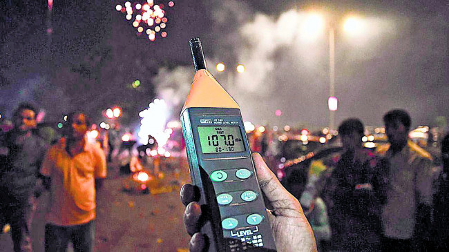 Nagpurs noise pollution rises to 90 decibels