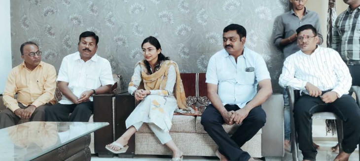 Take back Kangana Ranauts Padma Shri: Wadettiwar