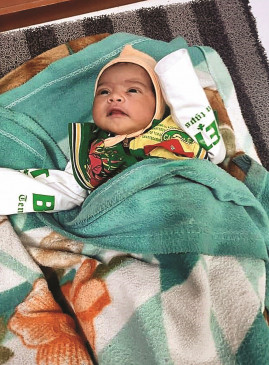 Woman absconding leaving one month old daughter in district hospital