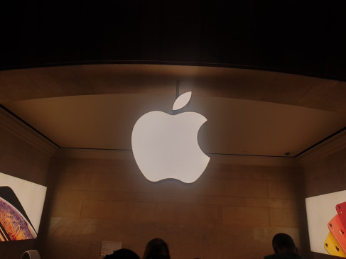 Apple users will no longer be able to sign in on iOS 15.1  | एप्पल यूजर्स अब आईओएस 15.1 पर नहीं कर सकेंगे साइनिंग