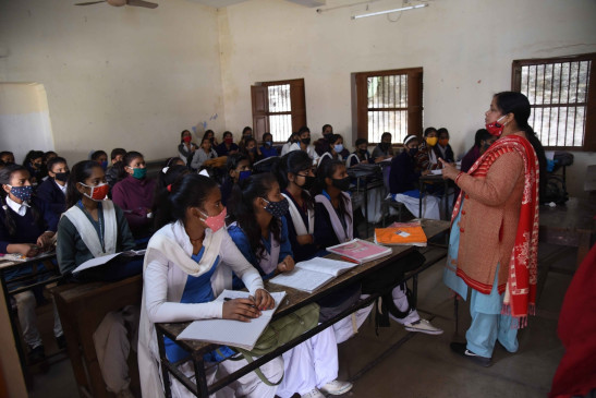 तेलंगाना में 36 विद्यार्थी कोरोना पॉजिटिव