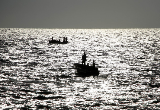 At least 10 people were killed and 29 others were missing after a boat carrying | समुद्री प्रवर्तन एजेंसी ने दी जानकारी, जोहोर राज्य में एक नाव पलटने से 10 की मौत – Bhaskar Hindi