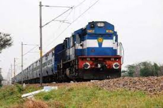 ट्रेनें हुईं प्रभावित, नहीं आई पुरी-अहमदाबाद एक्सप्रेस