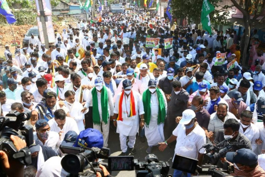 कर्नाटक हाईकोर्ट ने राज्य सरकार और कांग्रेस को लगाई फटकार