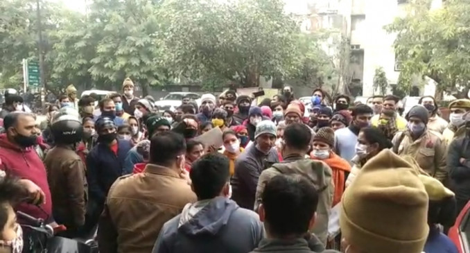 Uproar over not getting entry in Noida examination center, candidates who came to give UP TET exam expressed their displeasure