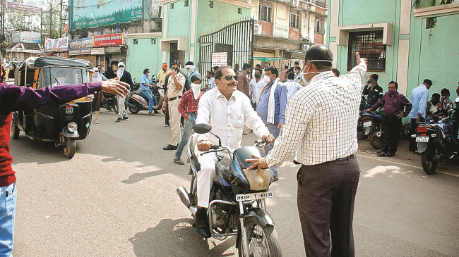 Fine imposed on Chinese manja vendors, action against those without masks