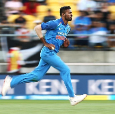 Want to contribute with both bat and ball in IPL: Pandya Want to contribute with both bat and ball in IPL: Pandya