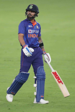 Whether playing under Rohits captaincy, Kohli will get runs: Gavaskar Whether playing under Rohits captaincy, Kohli will get runs: Gavaskar