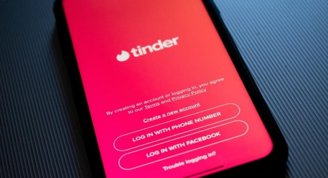 Tinder introduces blind date experience