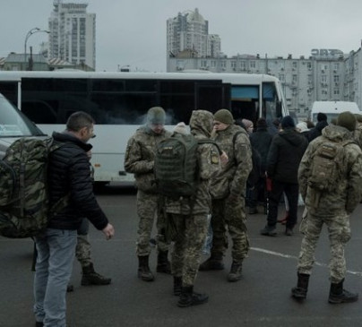 यूक्रेन की राजधानी कीव में रूसी सेना मौजूद