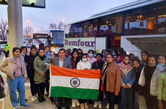 यूक्रेन में फंसे भारतीय छात्रों की वापसी को लेकर गोवा सरकार भारतीय दूतावास के संपर्क में