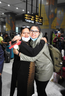 यूक्रेन से 240 छात्रों को लेकर एयर इंडिया की फ्लाइट पहुंची दिल्ली