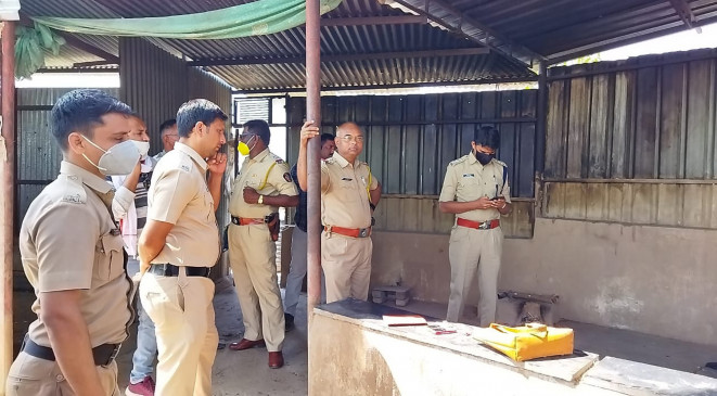 Bloody bodies of married lovers found