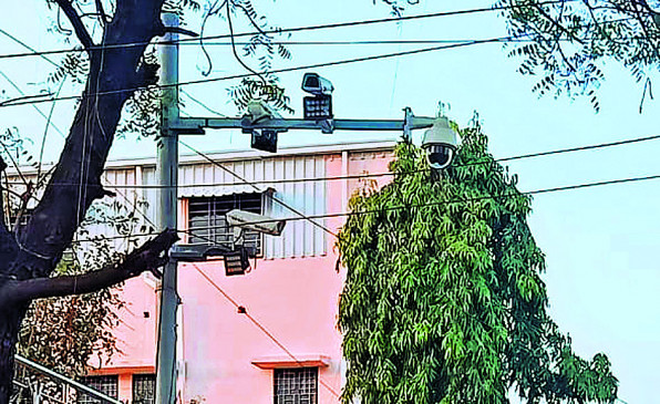 People of Ambedkar Nagar themselves got 6 CCTV cameras installed People of Ambedkar Nagar themselves got 6 CCTV cameras installed
