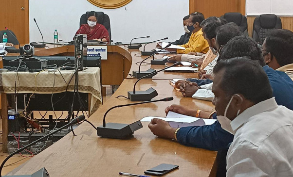 Take strict action to prevent cattle smuggling Take strict action to prevent cattle smuggling