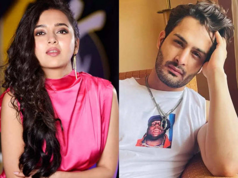 तेजस्वी की जीत पर उमर रियाज ने दिया चौंकाने वाला रिएक्शन तेजस्वी की जीत पर उमर रियाज ने दिया चौंकाने वाला रिएक्शन