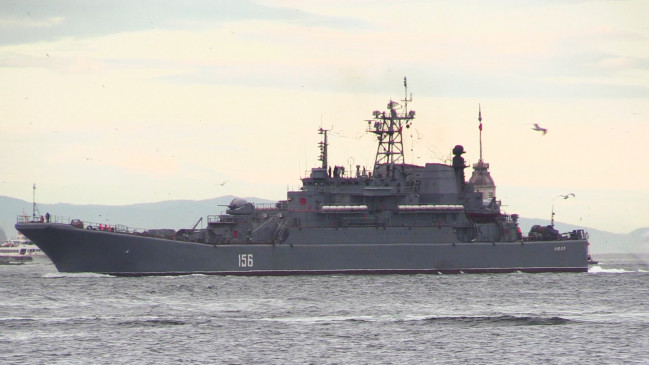रूसी युद्धपोत ओडेसा में काला सागर में उतरने की तैयारी में