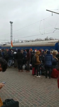 लगभग 17,000 भारतीय नागरिक यूक्रेन सीमा छोड़ चुके हैं : विदेश मंत्रालय