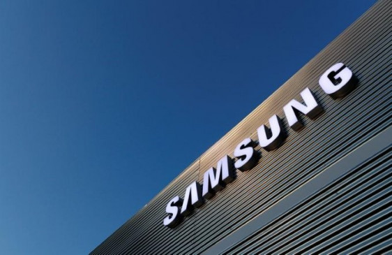 Samsung is working on a smartphone with a sideways folding display